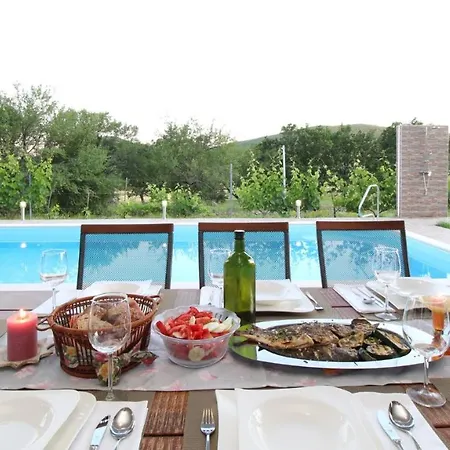 Willa Four Seasons, Heated Pool And 3 En-suite Bathrooms