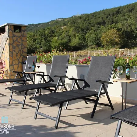 Willa Four Seasons, Heated Pool And 3 En-suite Bathrooms *